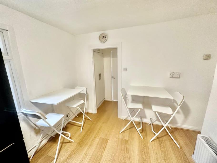 Cosy Two Bedroom Apartment,Se13 Лондон Экстерьер фото